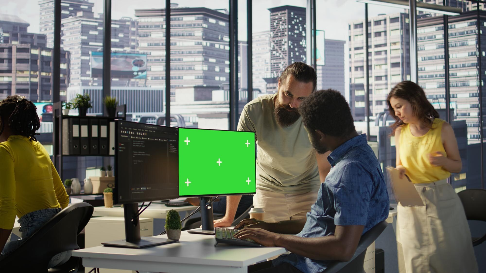 Team arbeitet an SAP-Kompetenz und Softwareplanung