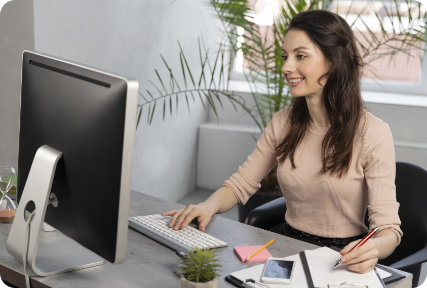 Team arbeitet gemeinsam an einer digitalen Strategie